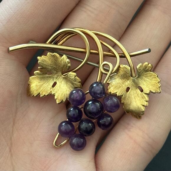 Vintage KREMENTZ 60s Amethyst Grape Brooch Pin - Picture 4 of 6